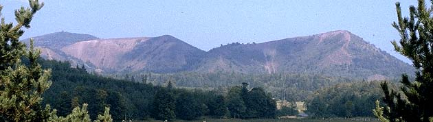 Puys de Lassolas et La vache